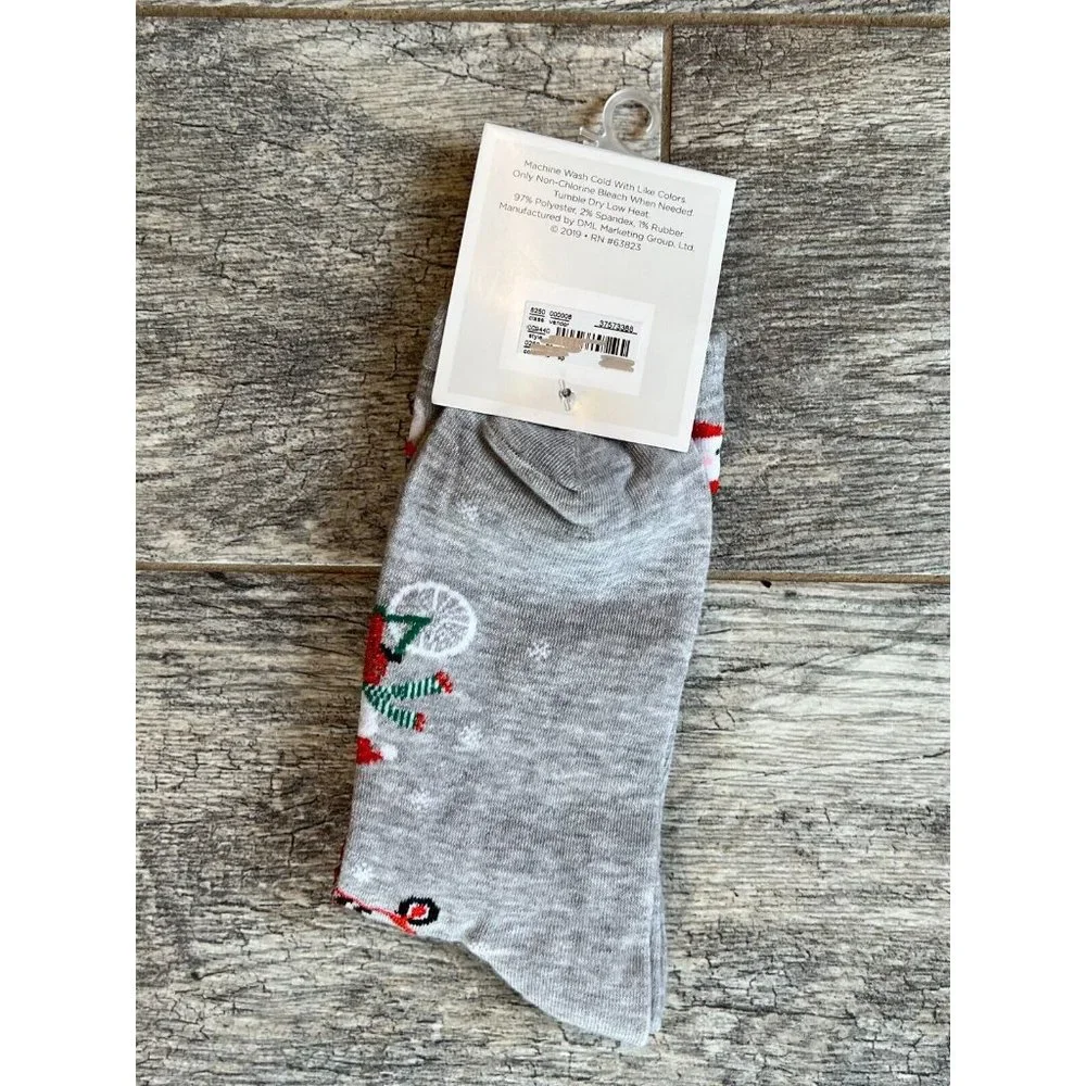NWT Christopher and Banks Novelty Christmas Socks Santa Claus size 9 - 11‎ C&B